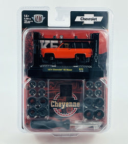 M2 Machines 164 Diecast Cars 1974 Chevrolet K5 Blazer Orange Model Kit R72